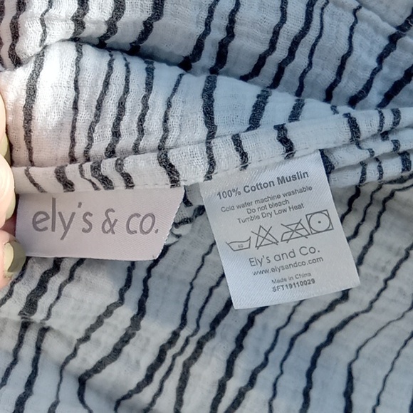 3 Cotton Muslin  Swaddle Blankets - Picture 4 of 4